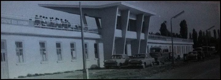 Стадион колхоза им. Свердлова (Ташкентская обл.)