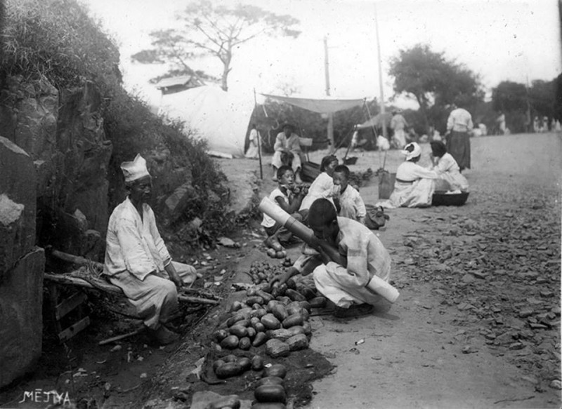 Korea, 1900's Photographer George Shannon McCune 사진관 명지점 [明知店, Meijiya]