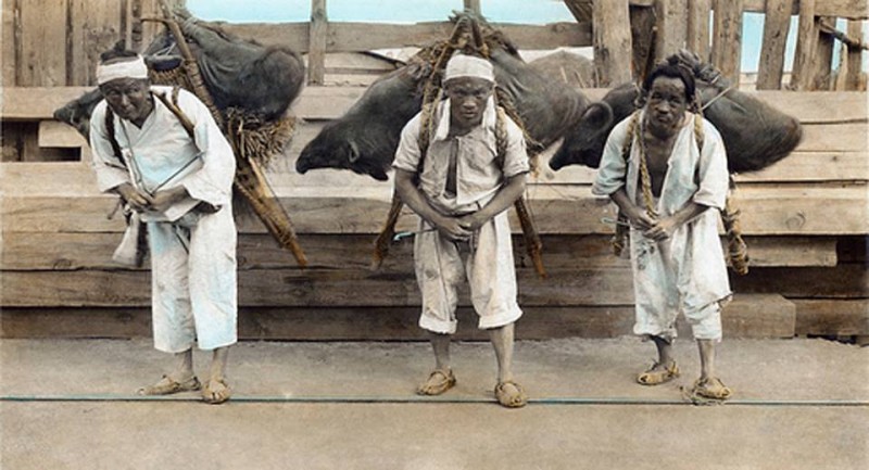 Photographer Glimpses of Korea and China - William W, Chapin Носильщики