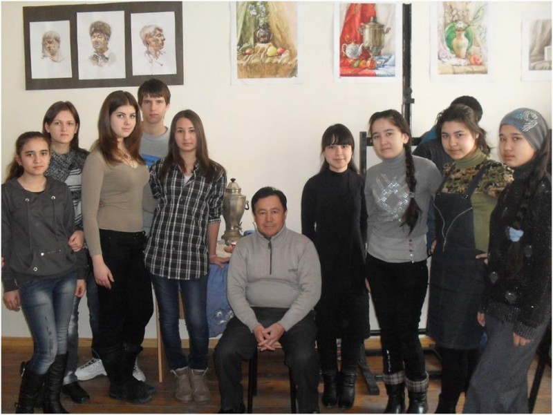 Исламшиков З.И. со своими учениками