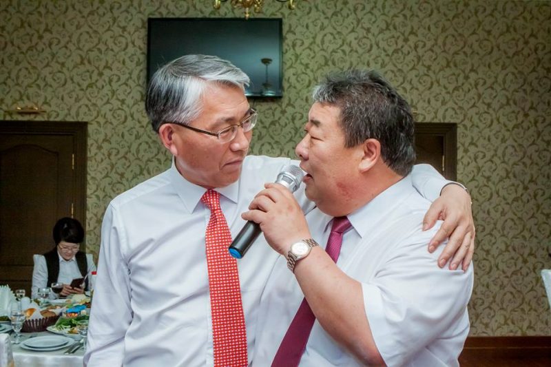 다정하게