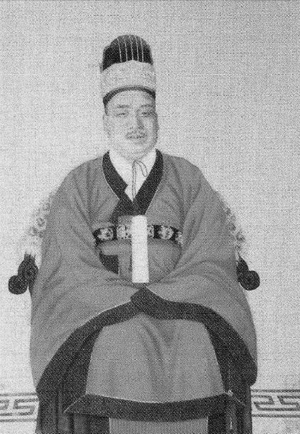 Ил. 18. Ким Ынхо. Портрет Мон Ёнхви. 1923. 82x54,1 см. Частное собрание